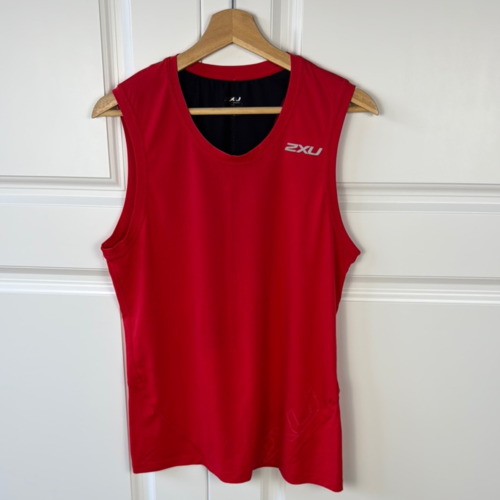 2XU Red Sleeveless Athletic Top